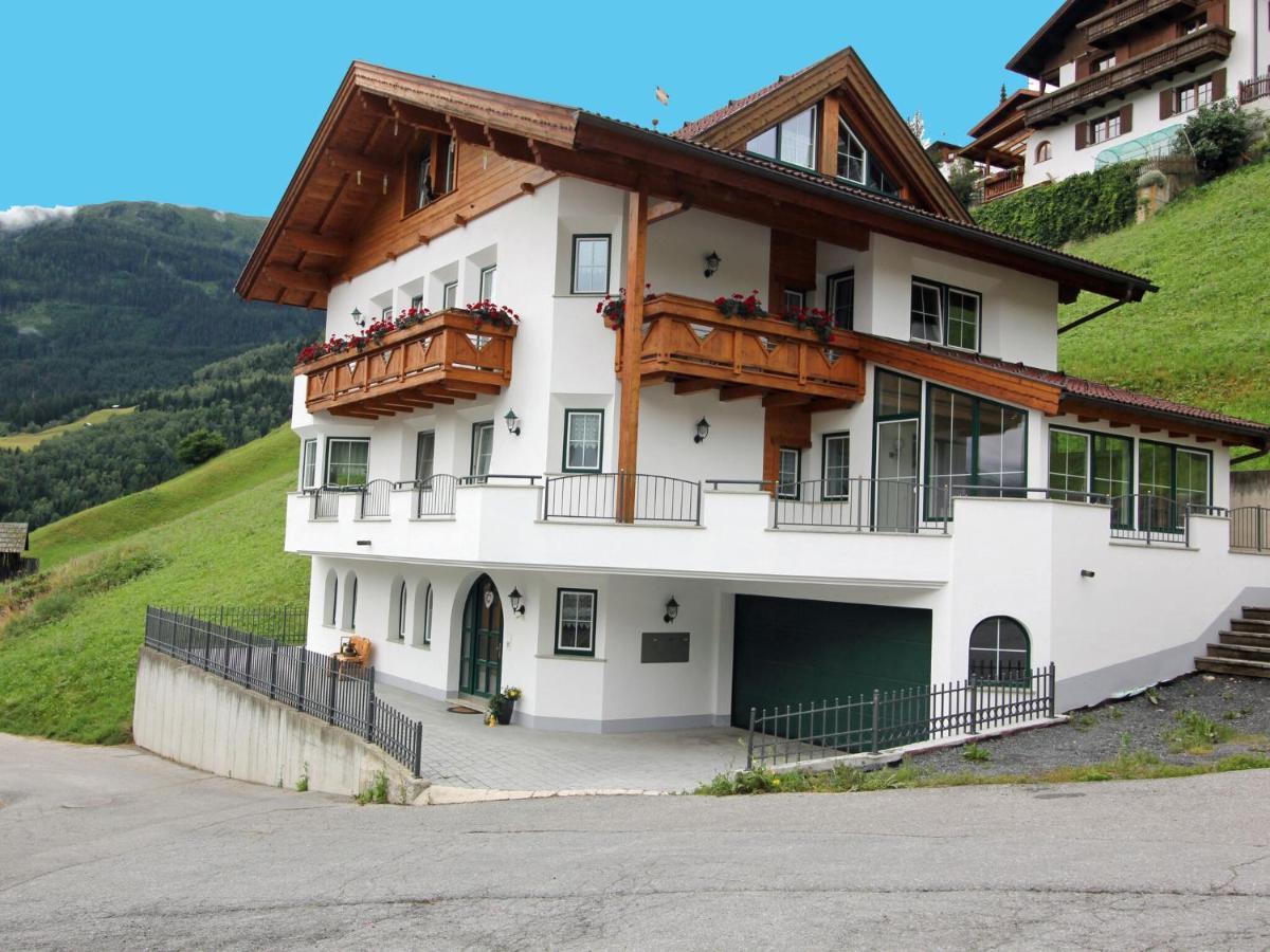 Modern Apartment In Hochgallmigg With Balcony Екстер'єр фото
